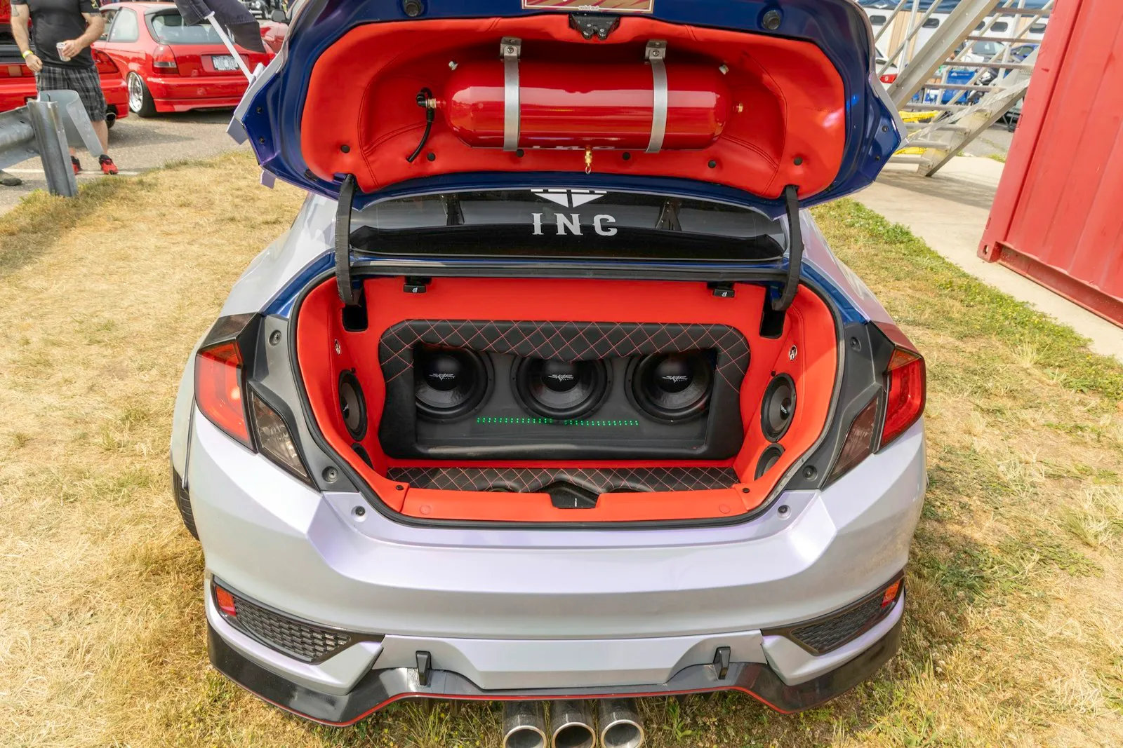 Honda Civic FE · 尾箱定制低音箱 — 第 1 / 3 张